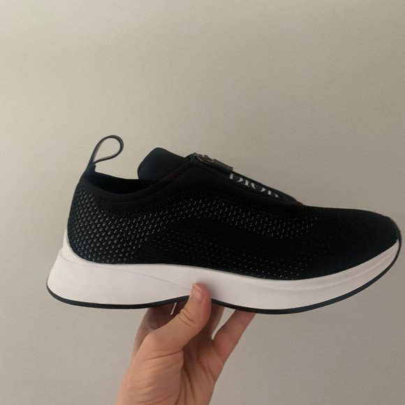 Beautiful Dior Sneakers - Picture 7 of 9